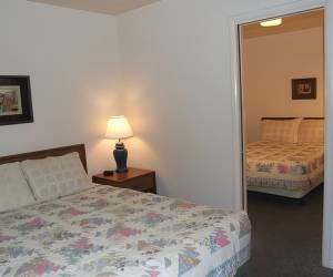Two Bedroom: Queen / Double
